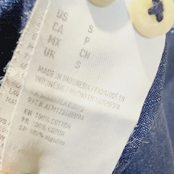 PREMIUM Indigo American Eagle Outfitters Denim Cotton Button Down Shirt size S - Picture 8 of 10